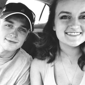 Meet your Posher, Chelsie